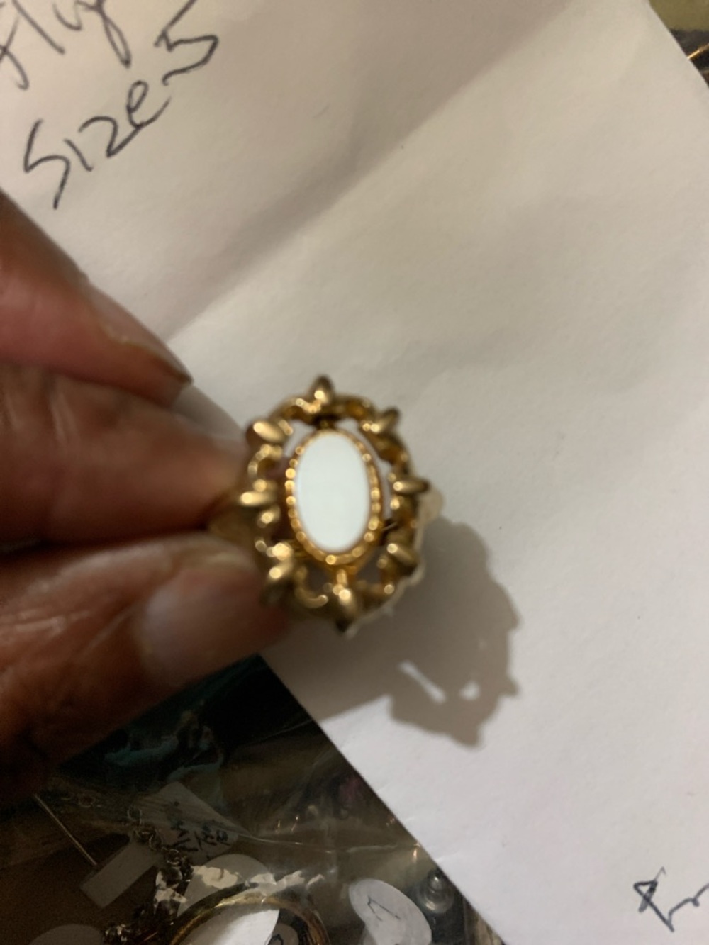 Avon Vintage Gold-Tone Lights & Shadows Reversible Flip Ring size 5 - Picture 7 of 7